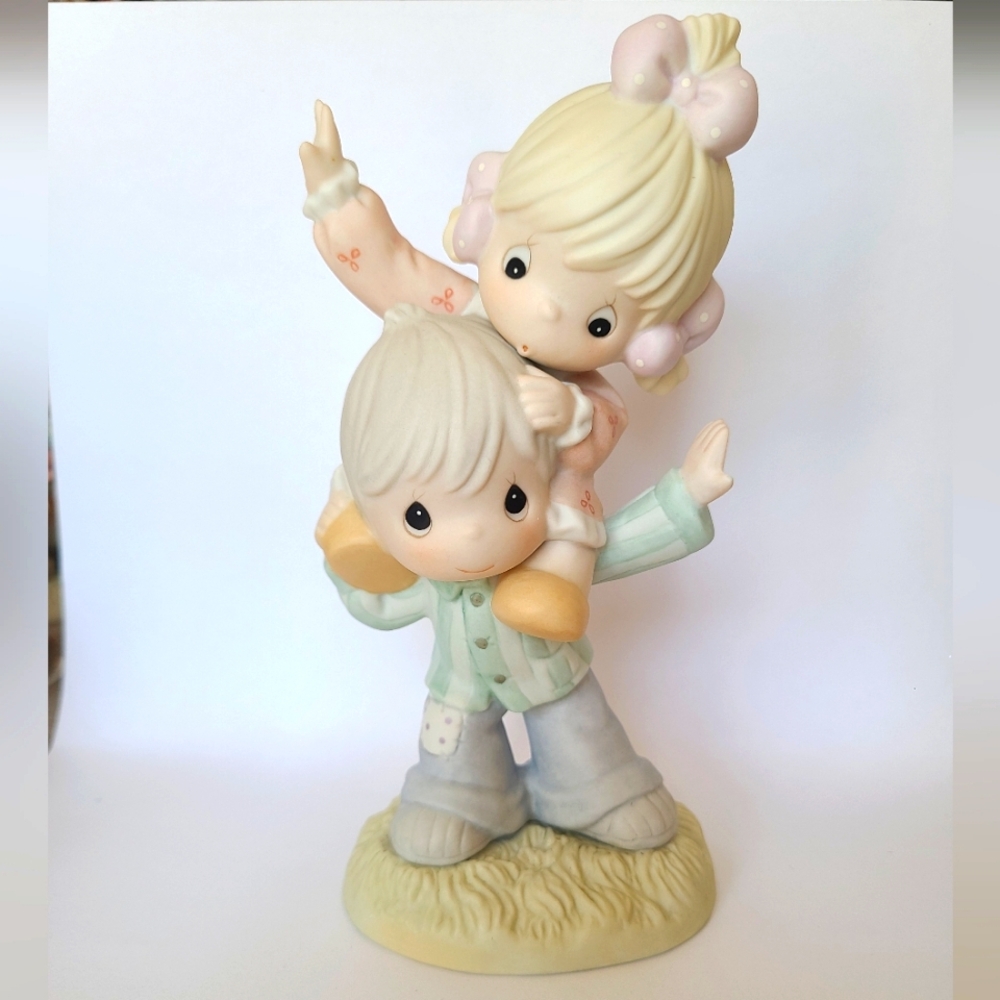 Vintage 2000 Y2K Precious Moments Girl Boy Love Collectible Porcelain Figurine